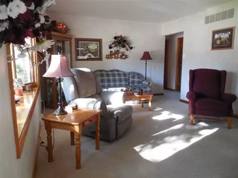1127 N Dwiggins, Griffith, IN 46319 photo 6