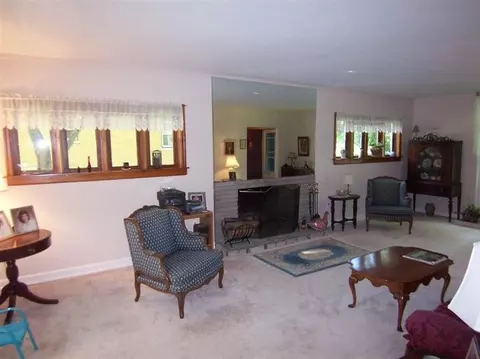 8351 Baring Ave, Munster, IN 46321 photo 4