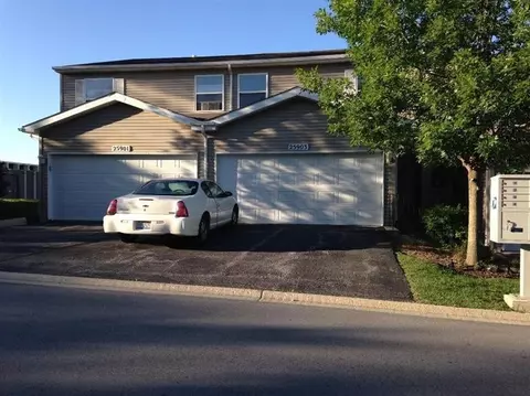 25903 Derby Dr, Monee, IL 60449 photo 2