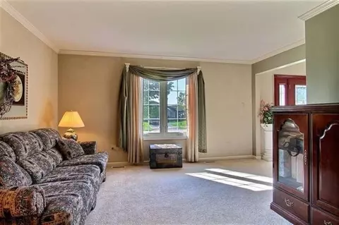 8403 Christopher Dr, Saint John, IN 46373 photo 6