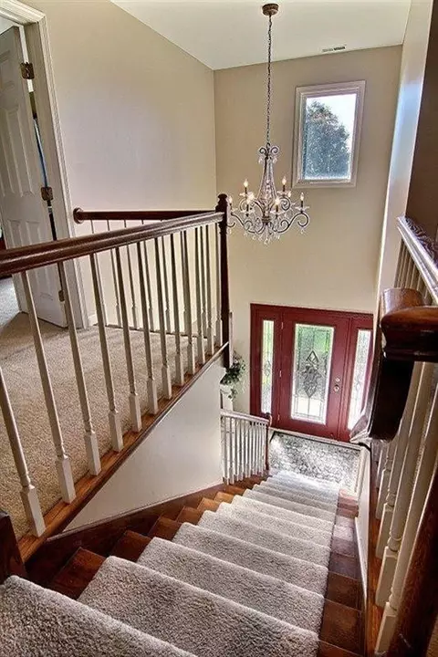 8403 Christopher Dr, Saint John, IN 46373 photo 5