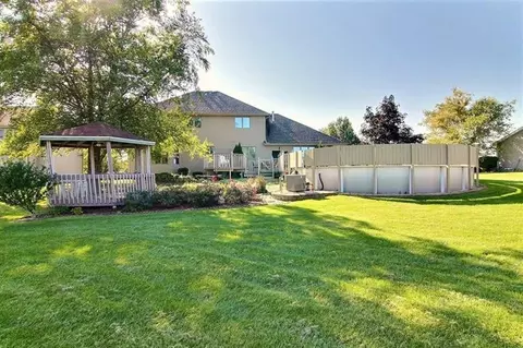 8403 Christopher Dr, Saint John, IN 46373 photo 3
