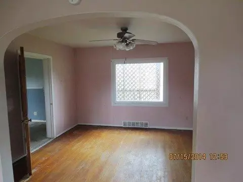 310 N Griffith Blvd, Griffith, IN 46319 photo 4