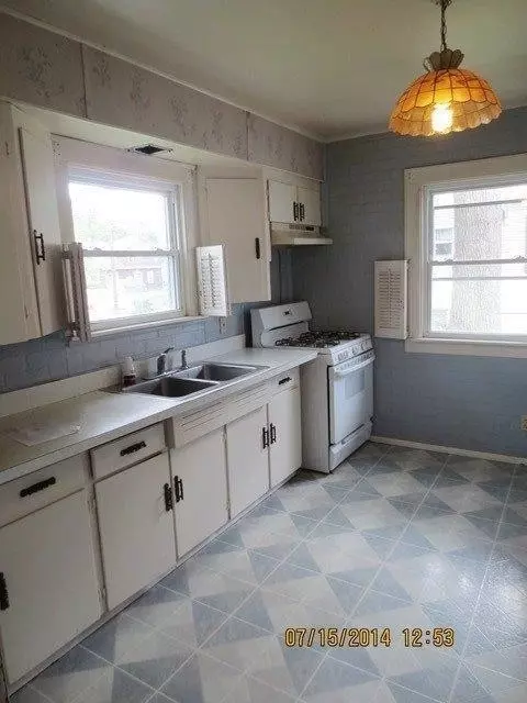 310 N Griffith Blvd, Griffith, IN 46319 photo 5