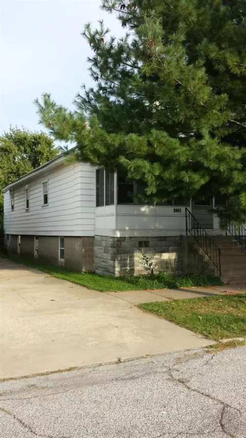 2467 Birch Ave, Whiting, IN 46394 photo 1