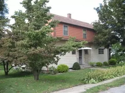 2 S Maple St, Rolling Prairie, IN 46371 photo 3