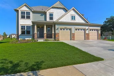 802 Mary Ellen Dr, Crown Point, IN 46307 photo 1