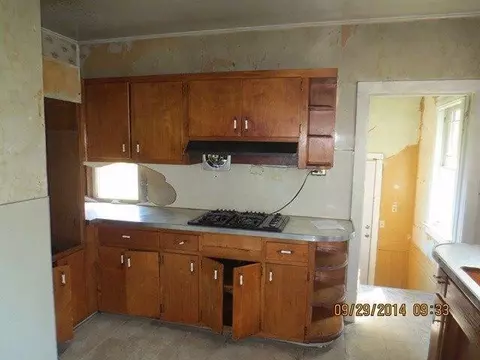 4425 Delaware St, Gary, IN 46409 photo 4