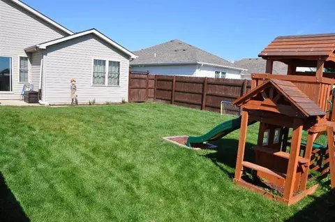 7689 108th Ave, Crown Point, IN 46307 photo 5