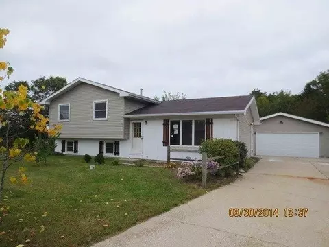 10507 N 470 E, De Motte, IN 46310 photo 1