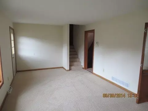 10507 N 470 E, De Motte, IN 46310 photo 2