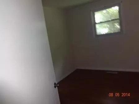 2413 Waite St, Gary, IN 46404 photo 4