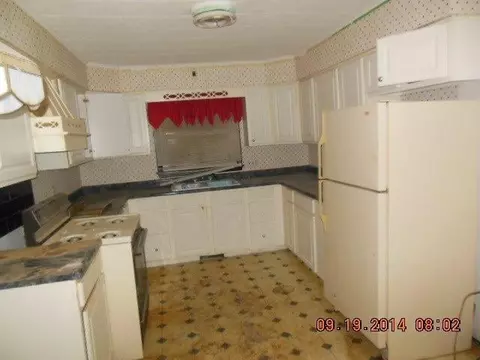 4450 Jefferson St, Gary, IN 46408 photo 8