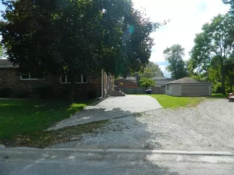 215-217 Indiana St, Porter, IN 46304 photo 3