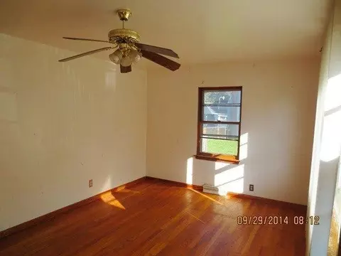 7106 Mclaughlin Ave, Hammond, IN 46324 photo 2