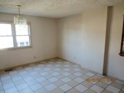 7106 Mclaughlin Ave, Hammond, IN 46324 photo 4