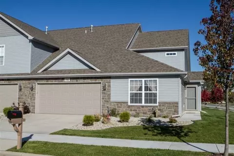 542 Clover Ln, Griffith, IN 46319 photo 2