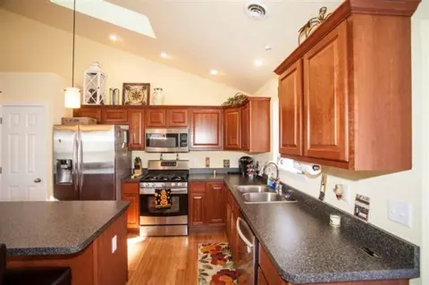 542 Clover Ln, Griffith, IN 46319 photo 9