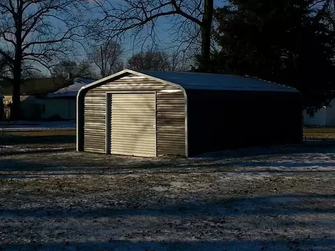 308 E Beaver St, Morocco, IN 47963 photo 3