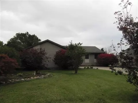 12197 N 332, De Motte, IN 46310 photo 7