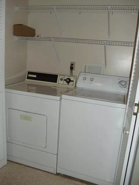 910 Wright Ave, La Porte, IN 46350 photo 8