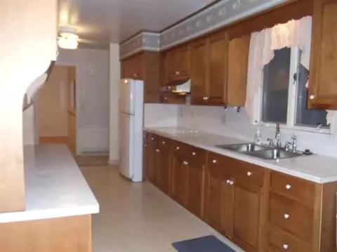910 Wright Ave, La Porte, IN 46350 photo 7
