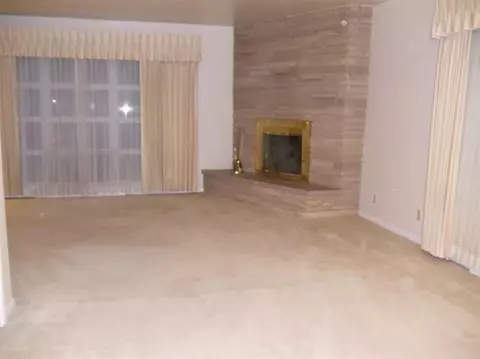 910 Wright Ave, La Porte, IN 46350 photo 3
