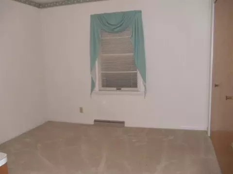 910 Wright Ave, La Porte, IN 46350 photo 9