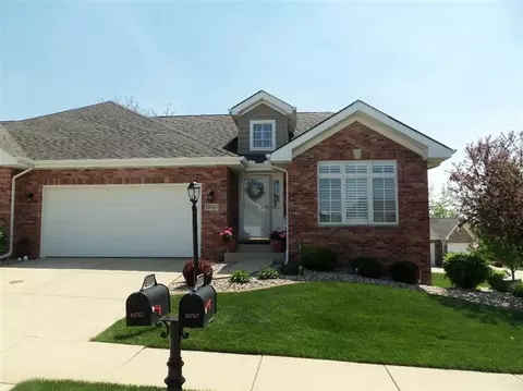 10767 Knickerbocker Ct, Saint John, IN 46373 photo 2