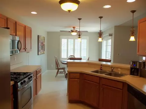 10767 Knickerbocker Ct, Saint John, IN 46373 photo 10