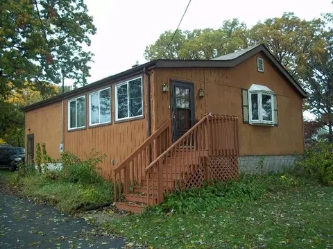 134 E Phillips Rd, Griffith, IN 46319 photo 1
