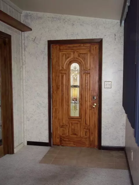 134 E Phillips Rd, Griffith, IN 46319 photo 2