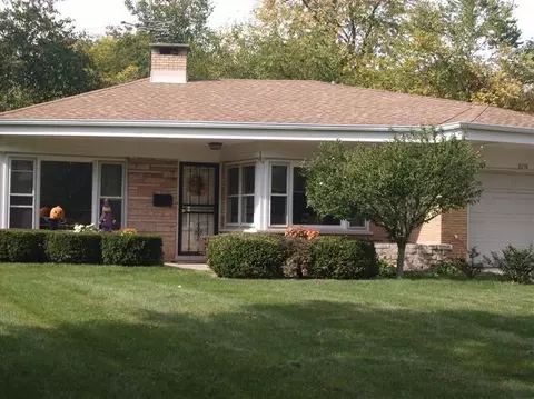 8216 Baring Ave, Munster, IN 46321 photo 2