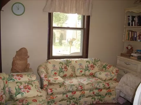 8216 Baring Ave, Munster, IN 46321 photo 10