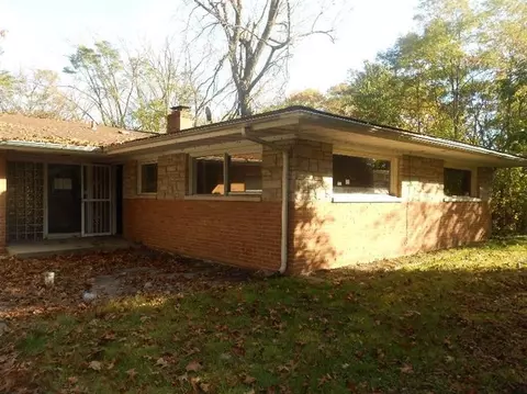 4929 Hayes St, Gary, IN 46408 photo 2
