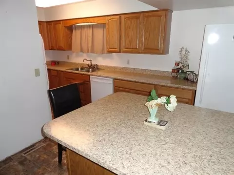 10095 E State Road 8, Knox, IN 46511 photo 2