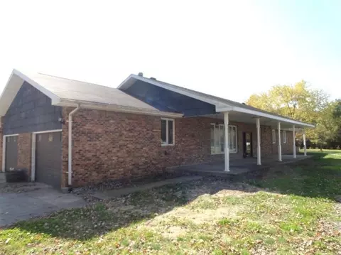 10095 E State Road 8, Knox, IN 46511 photo 9