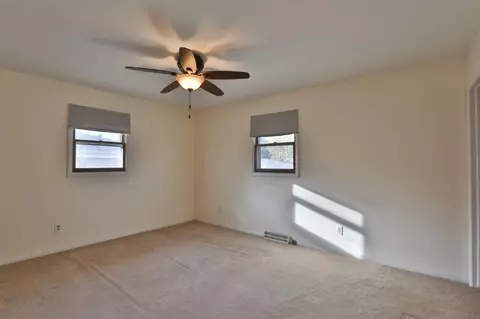 622 E Pine Pl, Griffith, IN 46319 photo 7