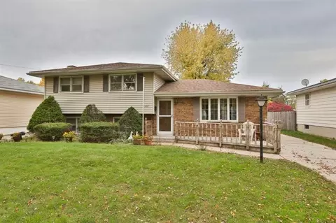 622 E Pine Pl, Griffith, IN 46319 photo 1