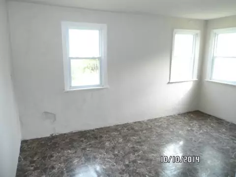329 Mount St, Gary, IN 46406 photo 7