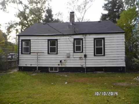 329 Mount St, Gary, IN 46406 photo 2