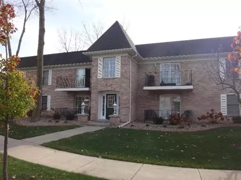 2640 Georgetowne Dr #D-1, Highland, IN 46322 photo 1