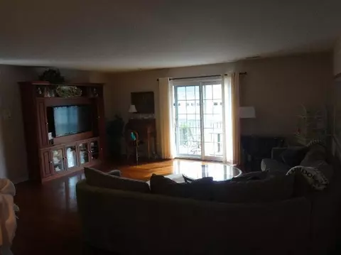 2640 Georgetowne Dr #D-1, Highland, IN 46322 photo 9