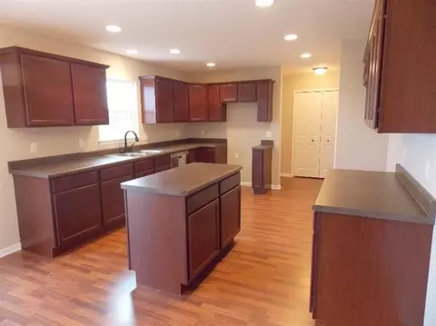 13797 Empress Ln, Dyer, IN 46311 photo 2