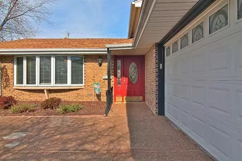 511 Willow Ln, Dyer, IN 46311 photo 2