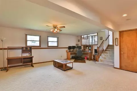 9035 Pineview Ln, Crown Point, IN 46307 photo 8