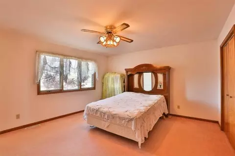 9035 Pineview Ln, Crown Point, IN 46307 photo 10