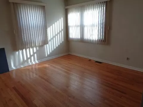 679 First St, Crete, IL 60417 photo 6