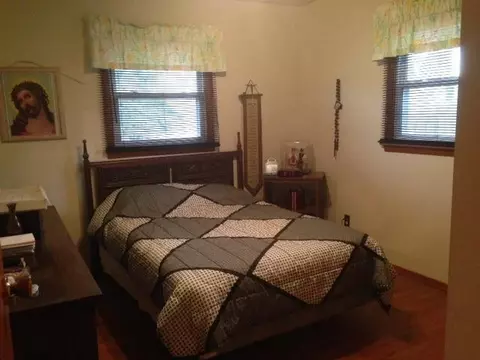 9110 Grace St, Highland, IN 46322 photo 9