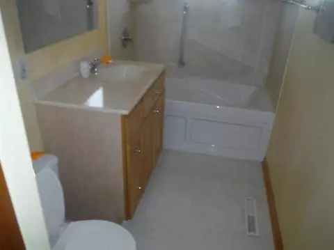 7624 Locust Ave, Gary, IN 46403 photo 9